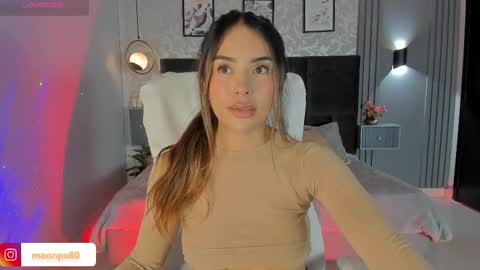 Snapshot of luna__ponce chatting on 1, 3, 2025 online show from 1, 3, 2025