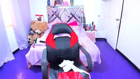 luna_analya online show from 9, 4, 2026