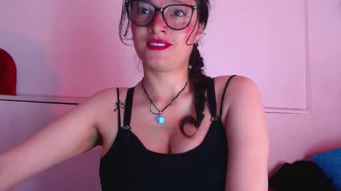 Snapshot of luna_azul_15 chatting on 5, 3, 2025 dalia online show from 5, 3, 2025