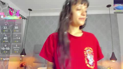 Snapshot of luna_bella3 chatting on 2, 12, 2025 Luna online show from 2, 12, 2025