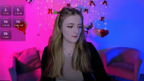 luna_berryy online show from 3, 4, 2026