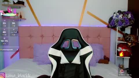 Luna online show from 8, 1, 2026