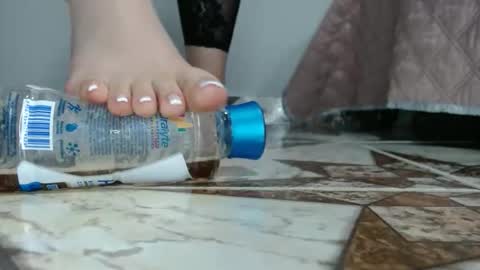 Luna--Blueberry online show from 24, 10, 2025