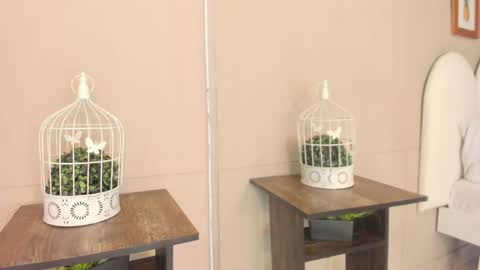 luna_bradley_ online show from 16, 4, 2026