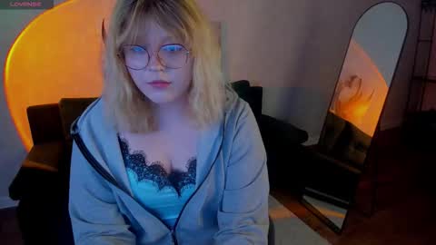 Snapshot of luna_c0ra chatting on 8, 2, 2026 luna online show from 8, 2, 2026