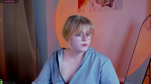 Snapshot of luna_c0ra chatting on 13, 2, 2026 luna online show from 13, 2, 2026