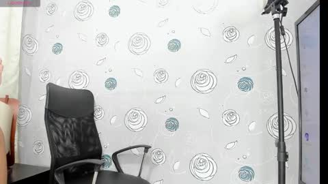 Luna Eva online show from 24, 10, 2025