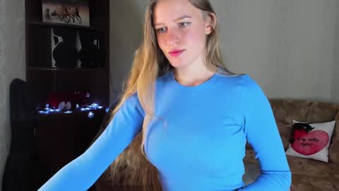 luna_evan online show from 6, 12, 2024