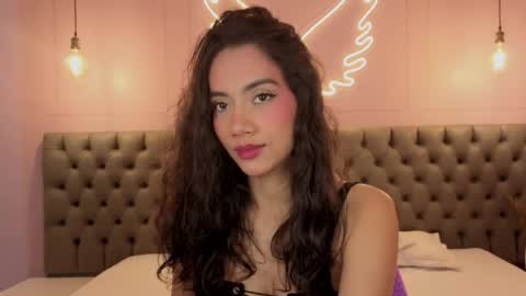 luna_hot_ass online show from 19, 4, 2026
