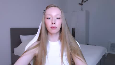 Luna online show from 10, 11, 2025