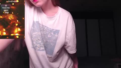 Snapshot of luna_loveisgood chatting on 2, 12, 2024 Luna online show from 2, 12, 2024