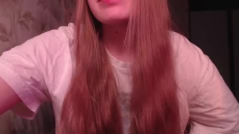 Snapshot of luna_loveisgood chatting on 22, 2, 2025 Luna online show from 22, 2, 2025