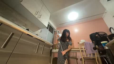 Luna Luuvz online show from 18, 11, 2025