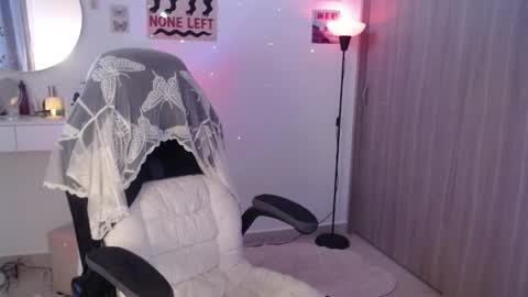 Luna online show from 18, 4, 2026