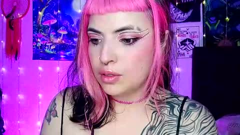 MISS LUNA  online show from 24, 2, 2025