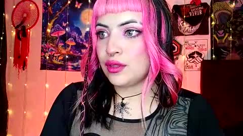 MISS LUNA  online show from 7, 3, 2025