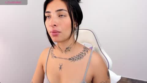 Snapshot of luna_rose10 chatting on 10, 5, 2026 luna rose online show from 10, 5, 2026