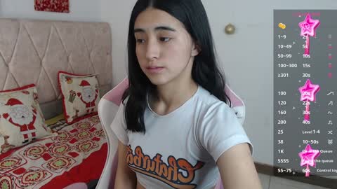 Snapshot of luna_roussee chatting on 22, 12, 2024 luna_roussee online show from 22, 12, 2024