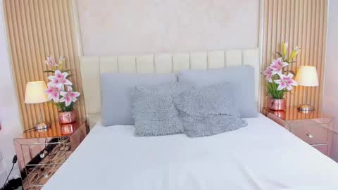 Luna Taylors online show from 6, 10, 2025