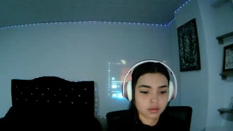 Snapshot of luna_velvet7 chatting on 21, 5, 2026 luna_velvet7 online show from 21, 5, 2026