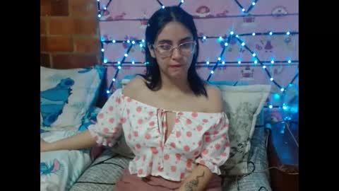 luna_vixxen online show from 12, 3, 2026