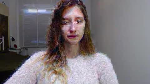 L U N A  online show from 15, 10, 2025