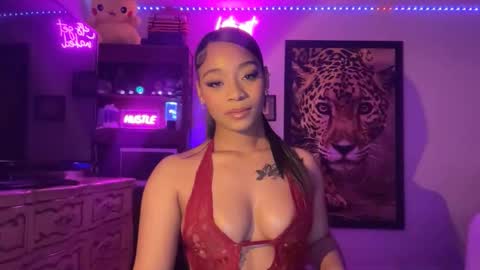 lunaa_11 online show from 8, 5, 2026