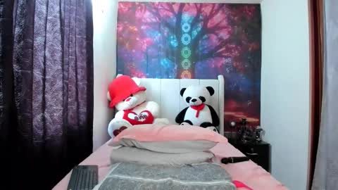 lunaa mayer online show from 28, 2, 2026