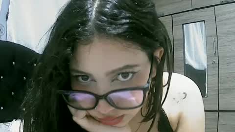 lunaa_sub online show from 31, 1, 2025