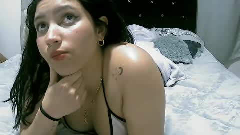 lunaa_sub online show from 22, 2, 2025