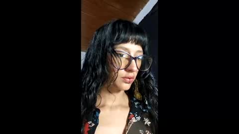 lunaaluneraa online show from 21, 5, 2026