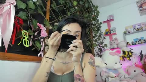 lunacristal_moon online show from 22, 2, 2025