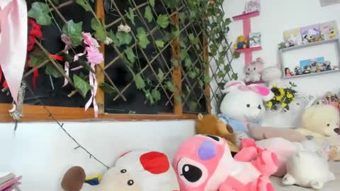 lunacristal_moon online show from 3, 3, 2025