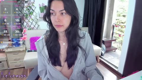 Luna online show from 9, 1, 2025