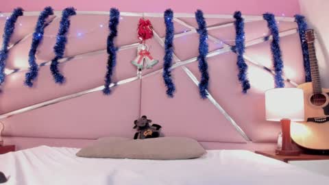 Luna Page online show from 29, 12, 2024