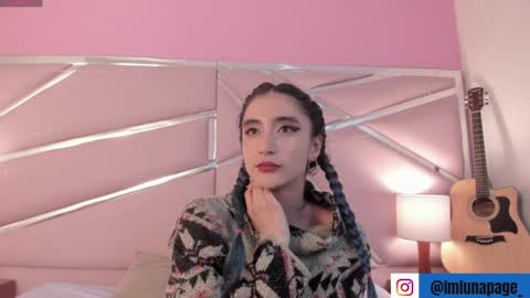 Luna Page online show from 20, 1, 2025