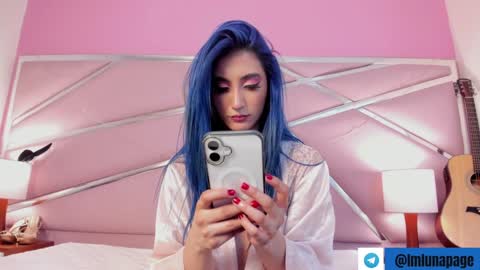 Luna Page online show from 29, 1, 2025