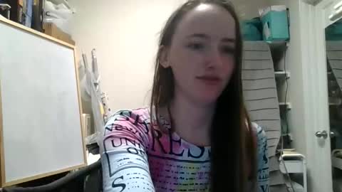 lunapixie2020 online show from 24, 4, 2026