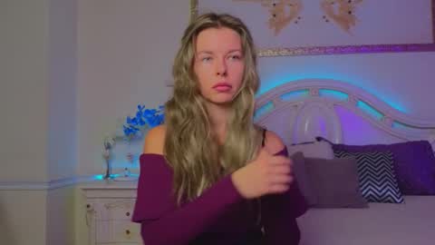 Luna Rishi online show from 13, 10, 2025