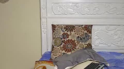 Luxee online show from 7, 4, 2026
