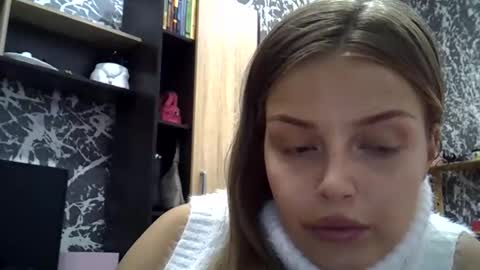 Luna  online show from 18, 10, 2025