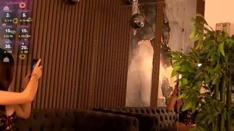 Snapshot of lunavyx chatting on 3, 10, 2025 Luna online show from 3, 10, 2025