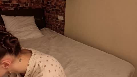 Snapshot of lunawisp chatting on 25, 2, 2026 Kira online show from 25, 2, 2026