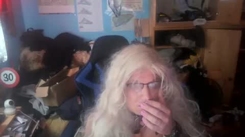 LunaXXX online show from 27, 6, 2026