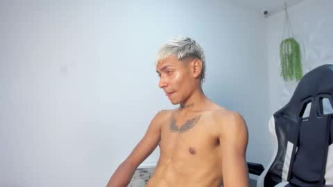 lunay_bigcock420 online show from 17, 1, 2026