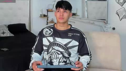 Lunay online show from 5, 11, 2025