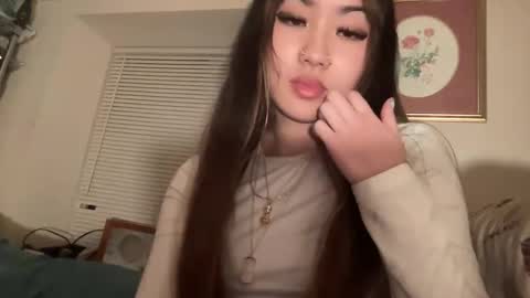 Snapshot of lunazone chatting on 12, 1, 2025 Lunadreams online show from 12, 1, 2025