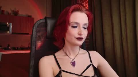 lunelucy online show from 13, 10, 2025