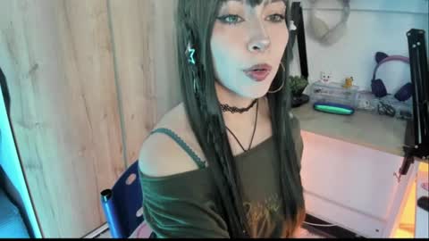 Snapshot of lunivyra chatting on 12, 6, 2026 lunivyra online show from 12, 6, 2026