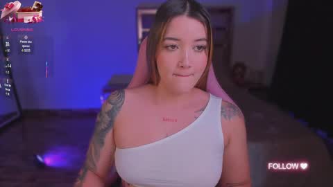 LUNA ROSE online show from 7, 10, 2025